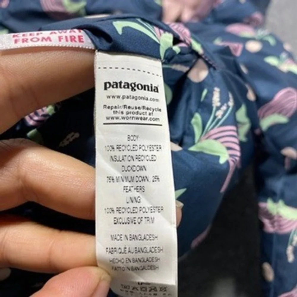 Patagonia Baby 12-18M Down Sweater Hoody Reversible Puffer Navy Pink Floral